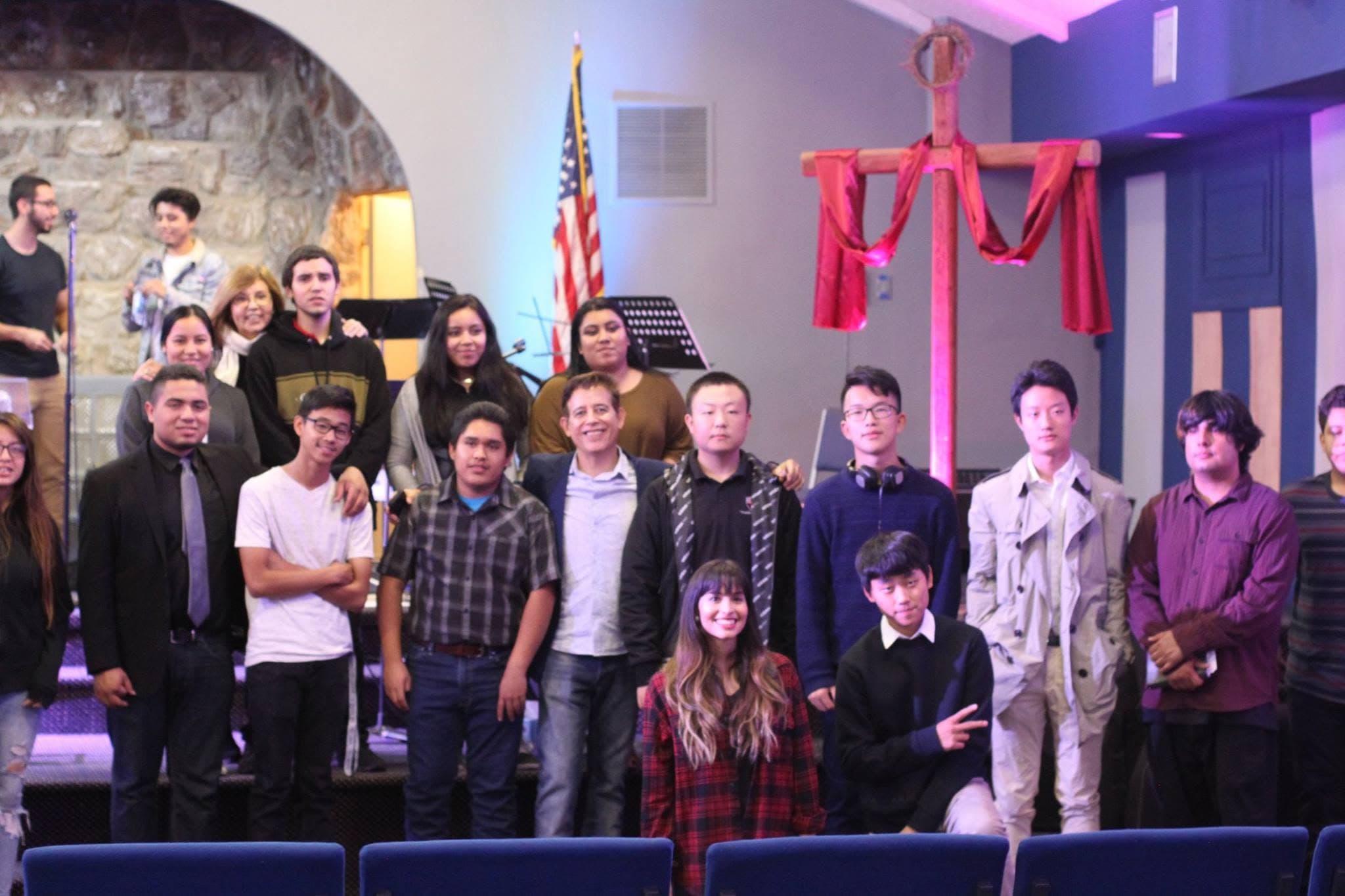 Grupo de jóvenes de Iglesia Cosecha de Dios